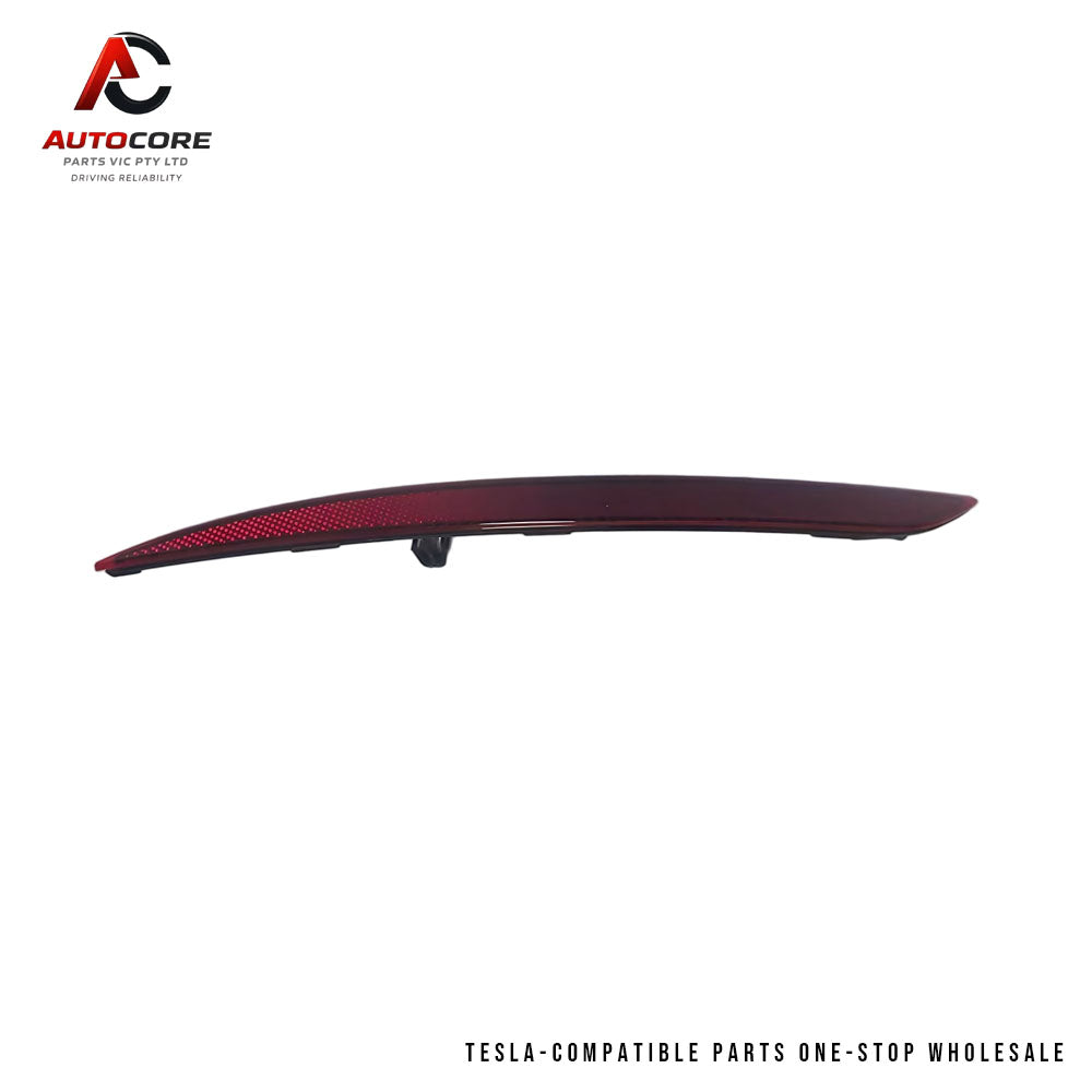 Premium Rear Bumper Reflex Reflector Lamp (Left Hand / Driver Side) for Tesla Model Y (Part Number: 1495817-00-C)