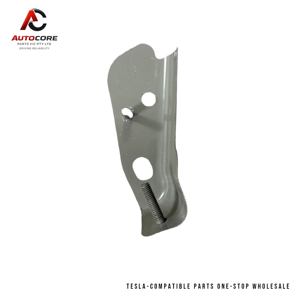 Right Hand (RH) Rocker Panel Support Guard Bracket Clip for Tesla Model Y(Part Number / MPN: 1555377-00-B)