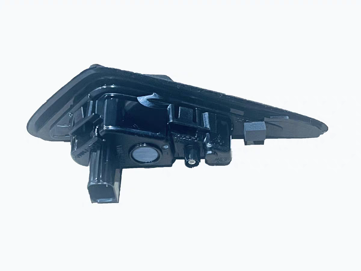 Tesla huanxin 3-leaf lamp R 23 new SX