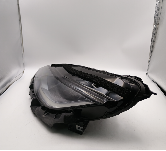 Tesla Huanxin 3 Headlights L Demolition in 2023