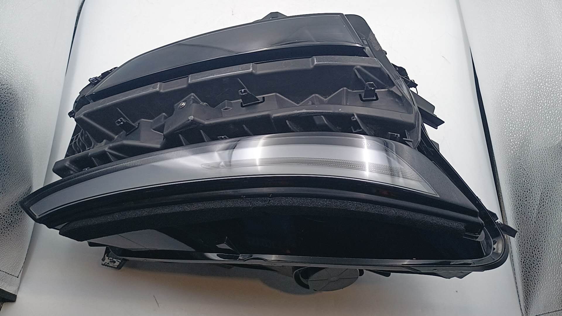 Tesla huanxin MY headlight r