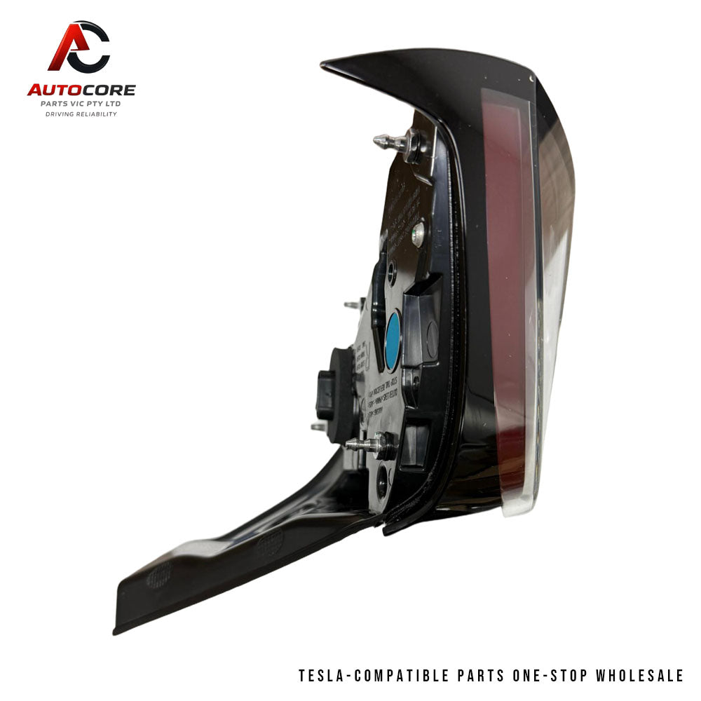 Premium Rear Outer Right-Hand (RH) Tail Light Assembly for Tesla Model 3 &amp; Model Y (Part Number: 1077398-00-G)